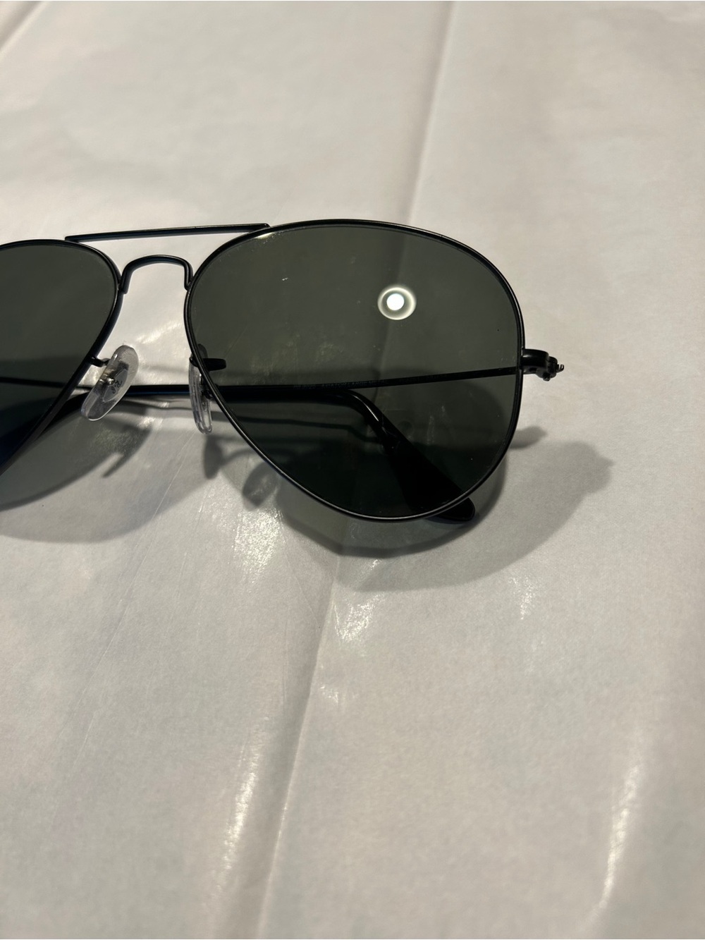 Ray Ban Classic Aviator Polorized Sunglasses - Picture 3 of 6